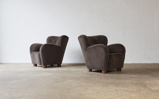 /products/pair-of-lounge-chairs-armchairs-upholstered-in-pure-alpaca