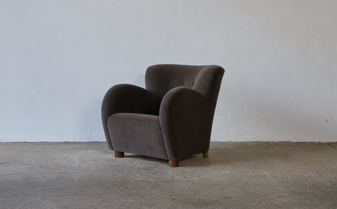 /products/superb-lounge-chair-upholstered-in-pure-alpaca